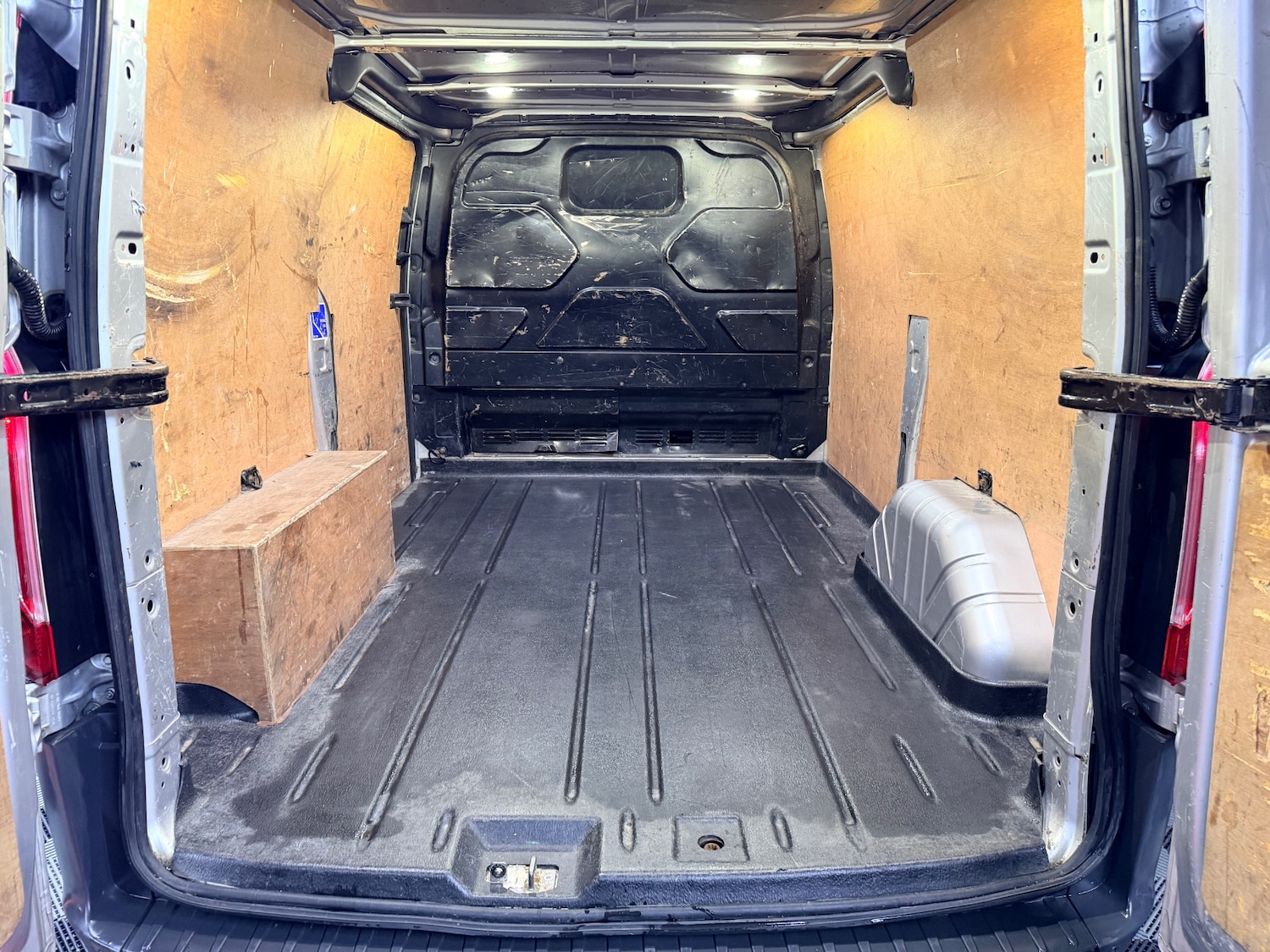 Used Ford Transit Custom 2017 for sale - 77296338: Photo 18