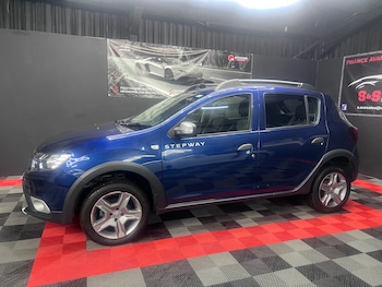 Used Dacia Sandero Stepway 2019 for sale - 76208655: Photo 4