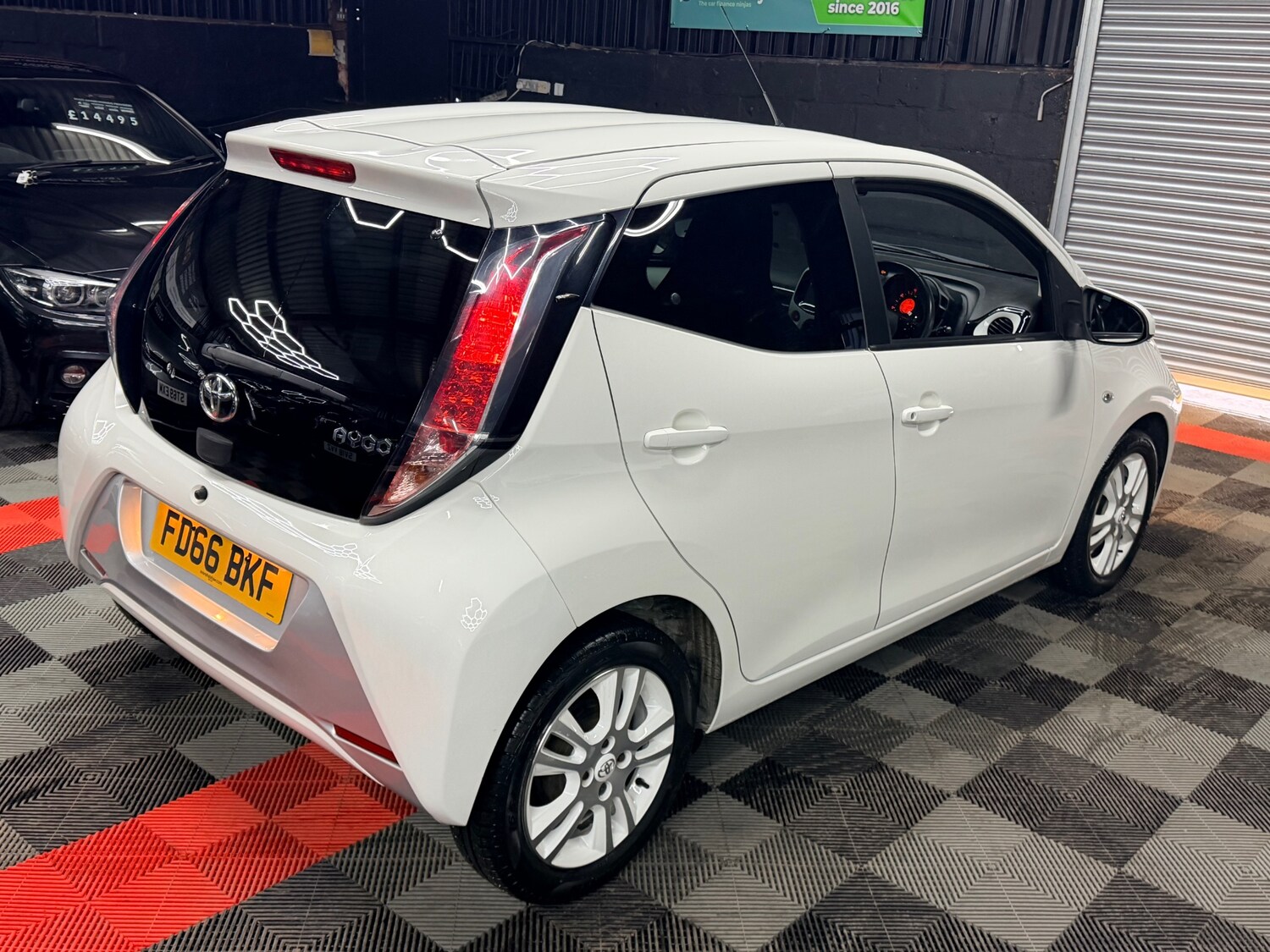 Used Toyota AYGO 2016 for sale - 77718145: Photo 10