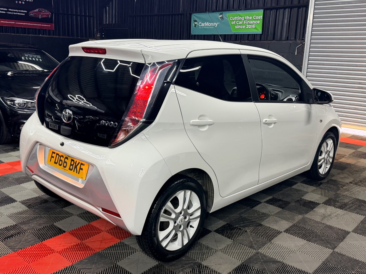 Used Toyota AYGO 2016 for sale - 77718145: Photo 11