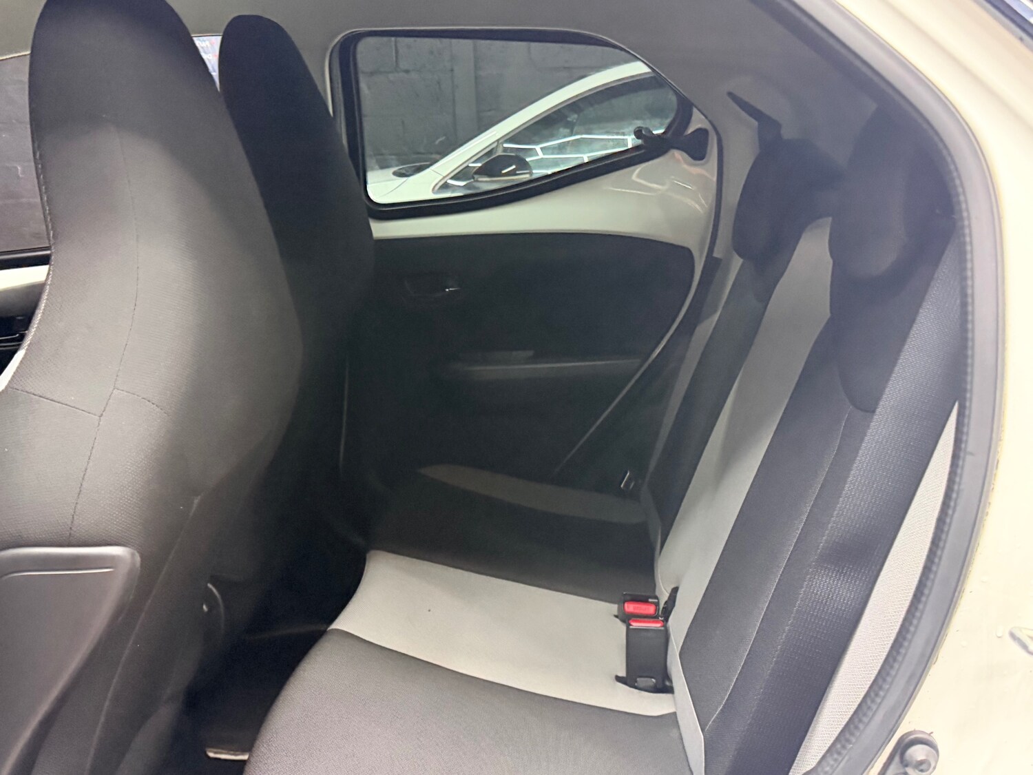 Used Toyota AYGO 2016 for sale - 77718145: Photo 12