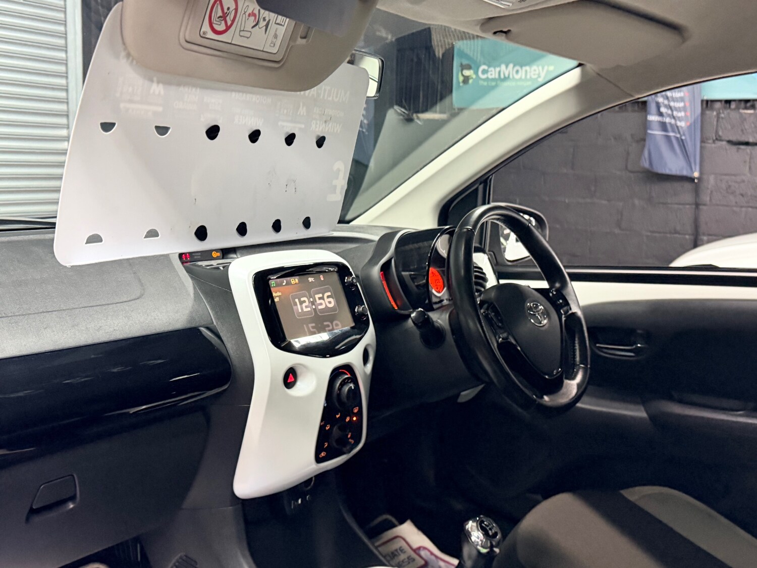 Used Toyota AYGO 2016 for sale - 77718145: Photo 13