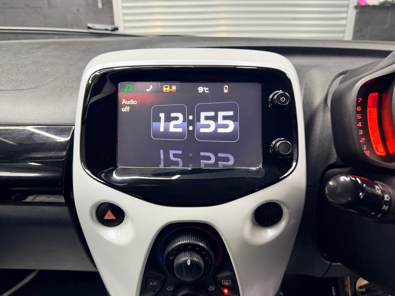 Used Toyota AYGO 2016 for sale - 77718145: Photo 20