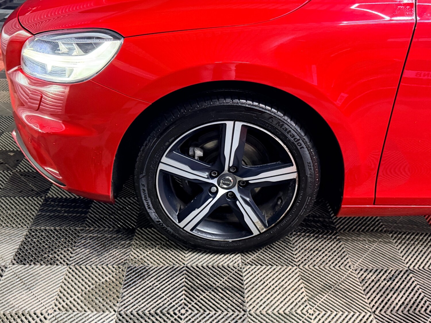 Used Volvo V40 2019 for sale - 78175489: Photo 18