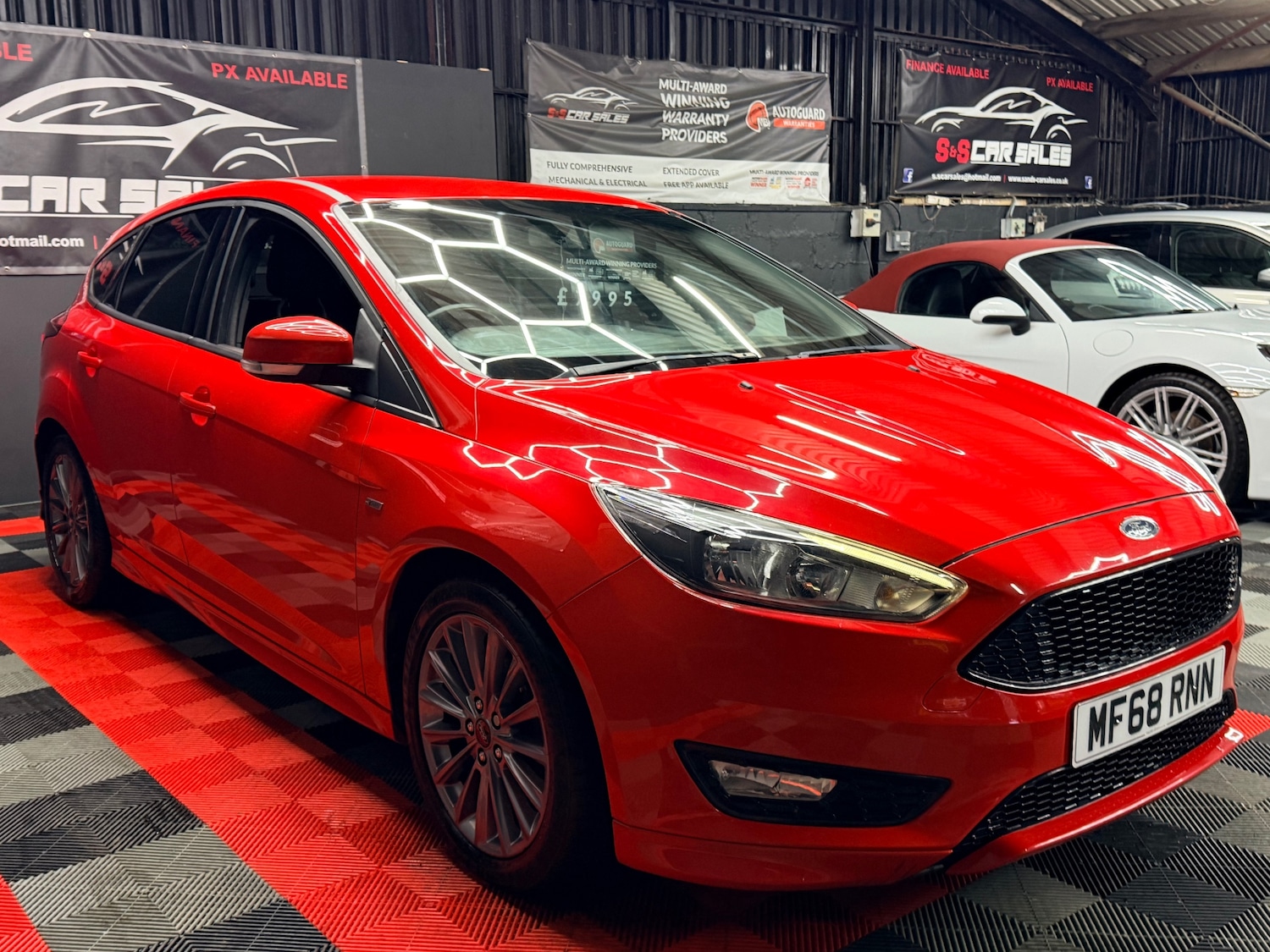 Used Ford Focus 2018 for sale - 76757460: Photo 3