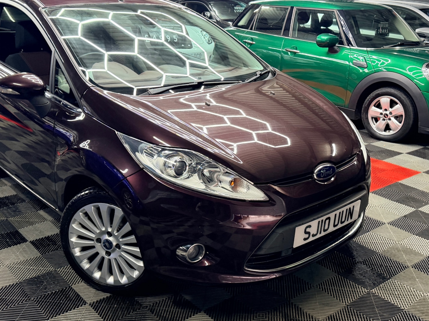 Used Ford Fiesta 2010 for sale - 77024360: Photo 2