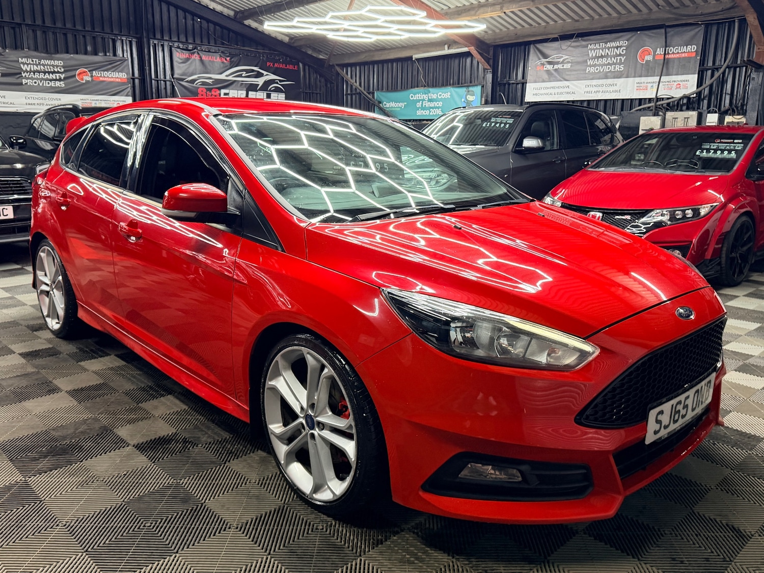 Used Ford Focus 2015 for sale - 77888259: Photo 4