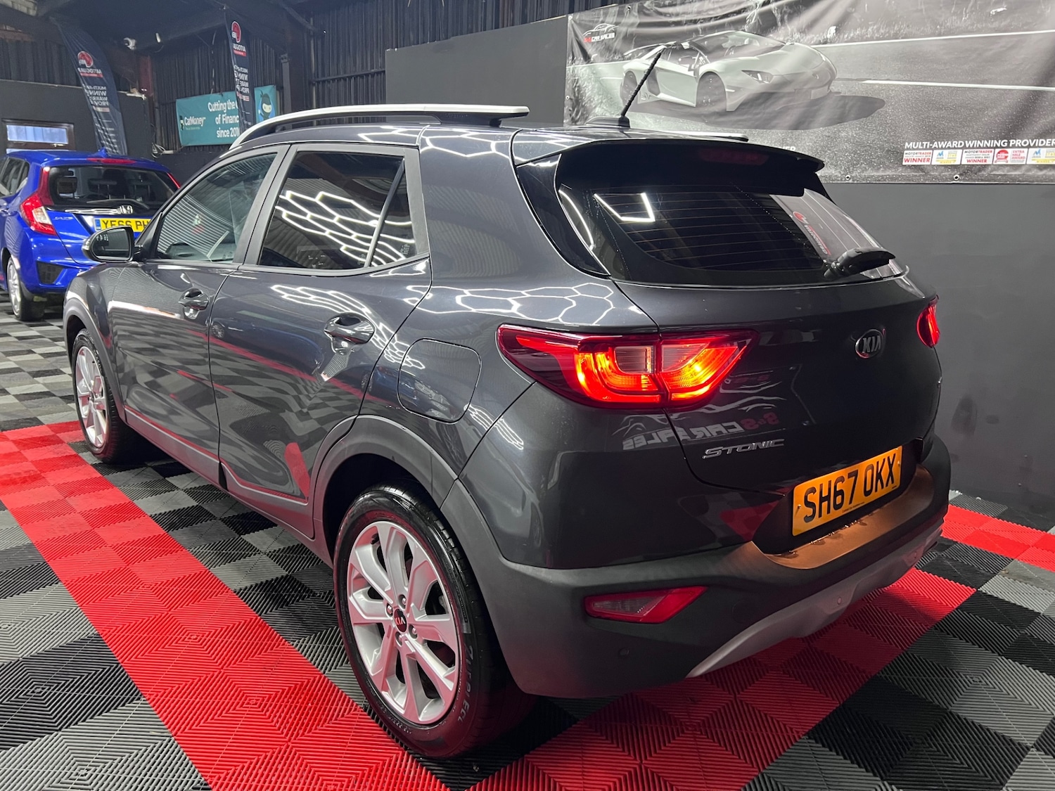 Used Kia Stonic 2017 for sale - 76531236: Photo 14