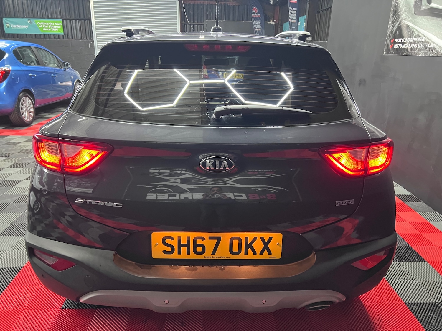 Used Kia Stonic 2017 for sale - 76531236: Photo 15