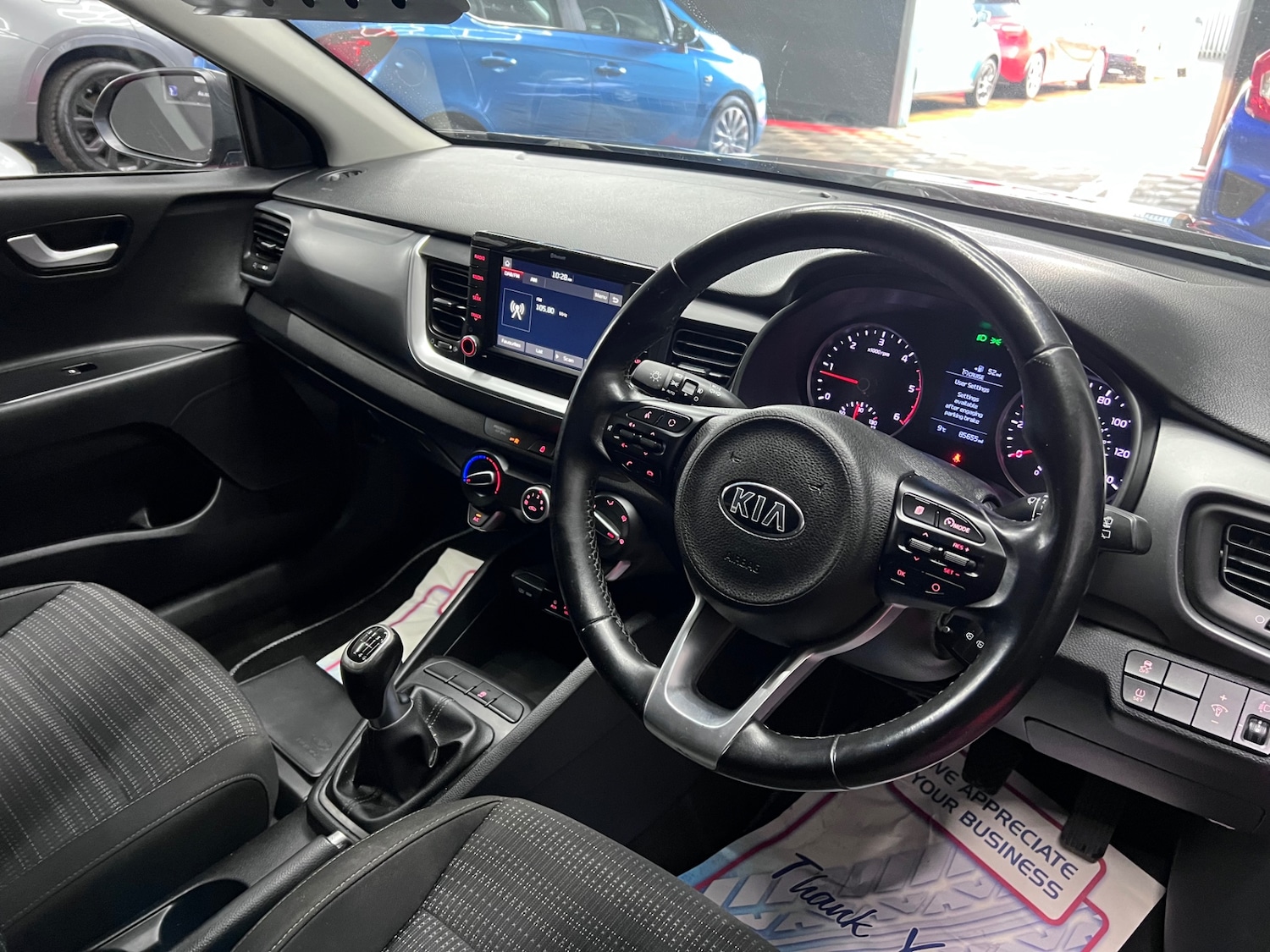 Used Kia Stonic 2017 for sale - 76531236: Photo 21