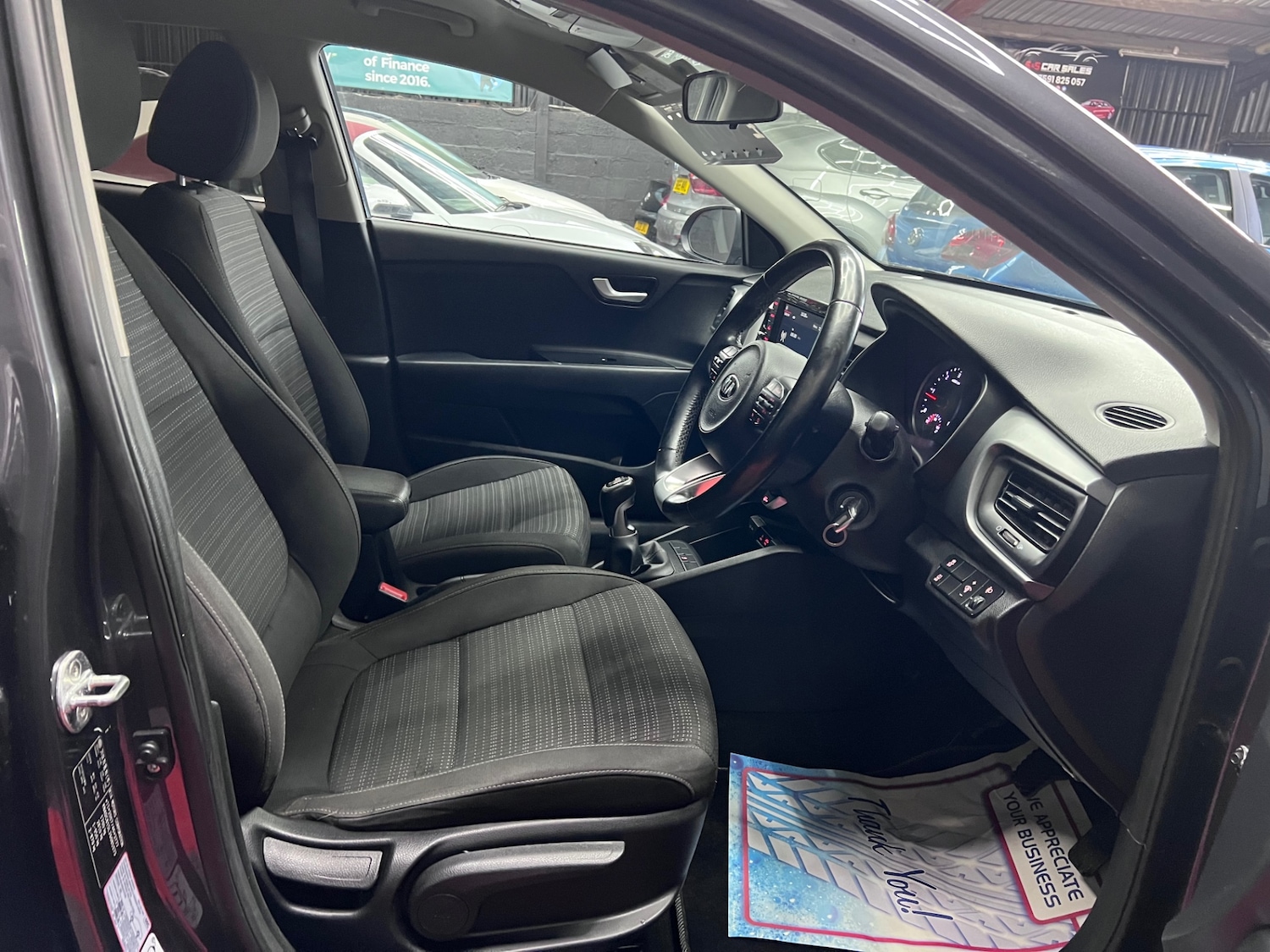 Used Kia Stonic 2017 for sale - 76531236: Photo 22