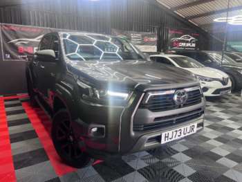 2023 (73) - Invincible X D/Cab Pick Up 2.8 D-4D Auto no vat