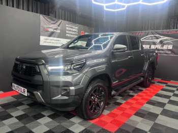 Used Toyota Hilux 2023 for sale - 75215457: Photo