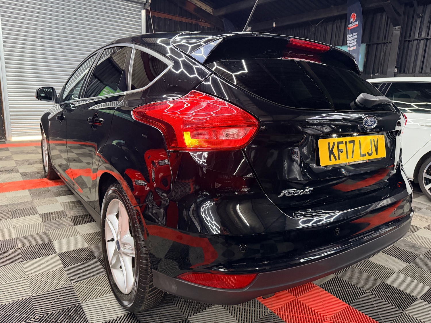 Used Ford Focus 2017 for sale - 77996869: Photo 8