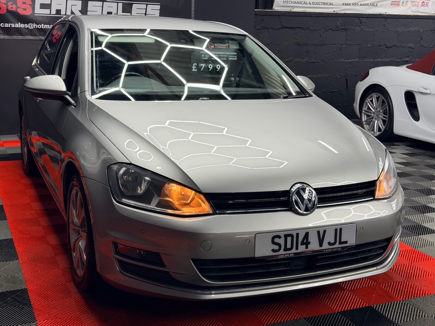 Used Volkswagen Golf 2014 for sale - 76693869: Photo 18