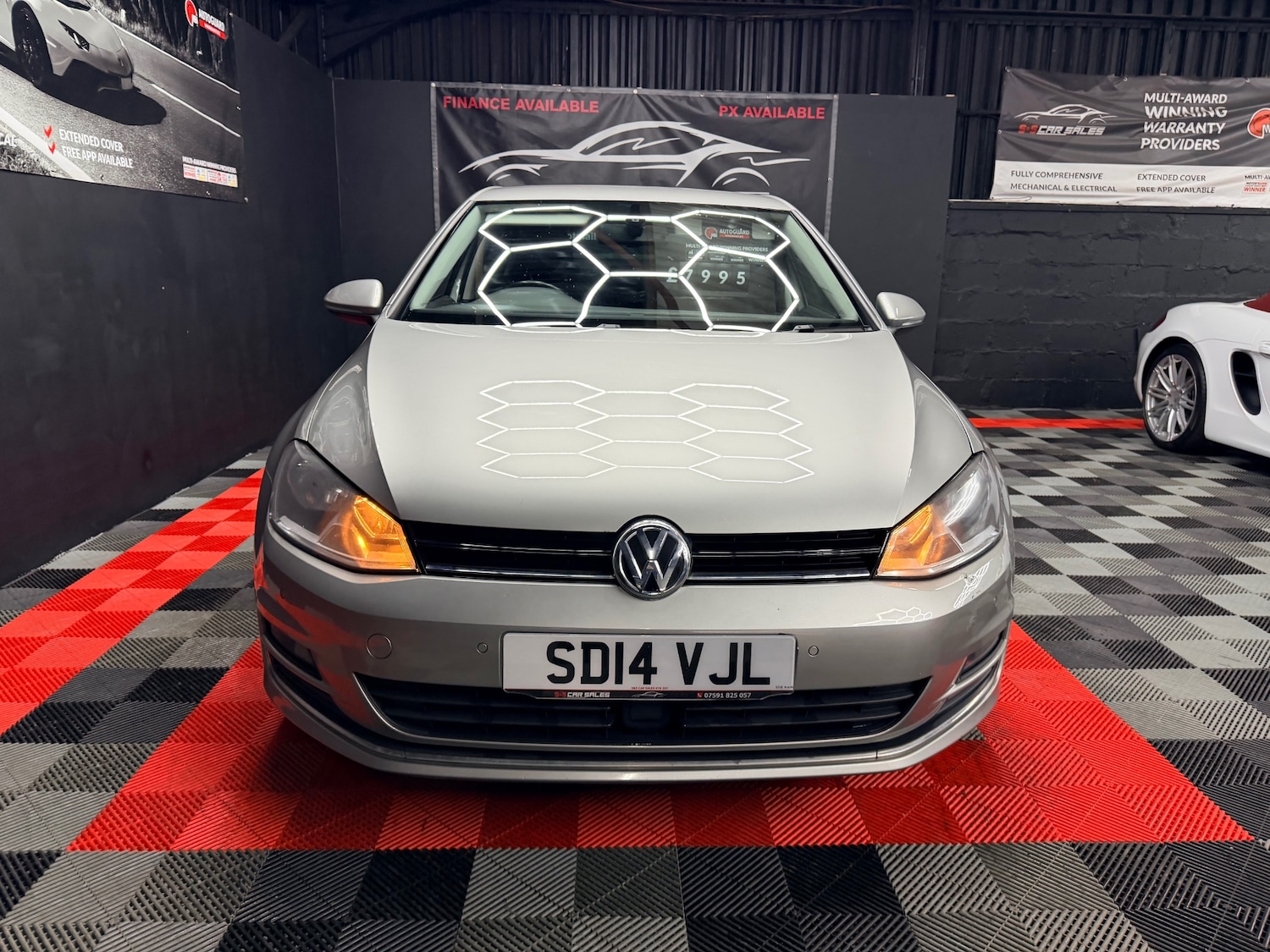 Used Volkswagen Golf 2014 for sale - 76693869: Photo 3