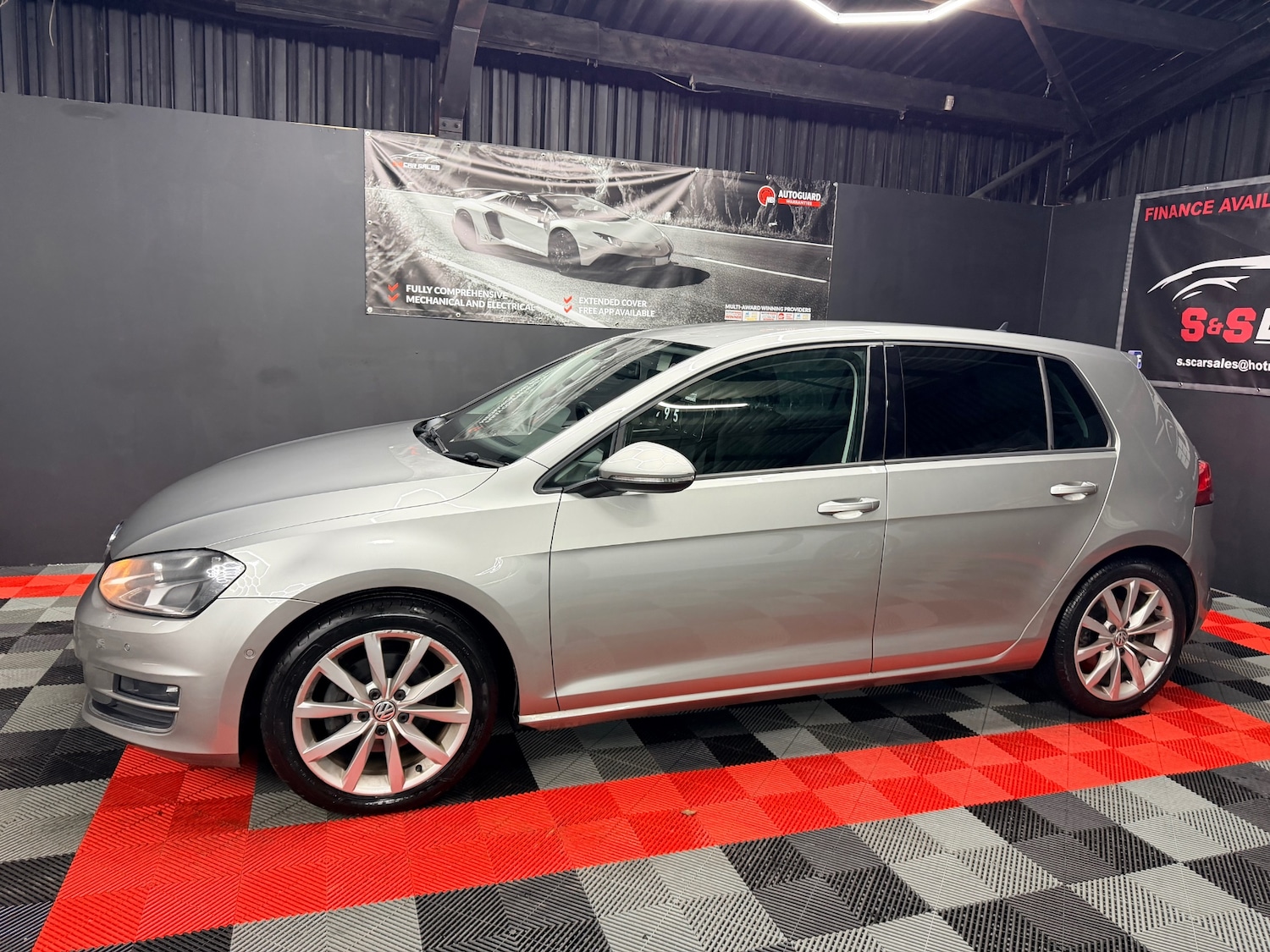 Used Volkswagen Golf 2014 for sale - 76693869: Photo 5