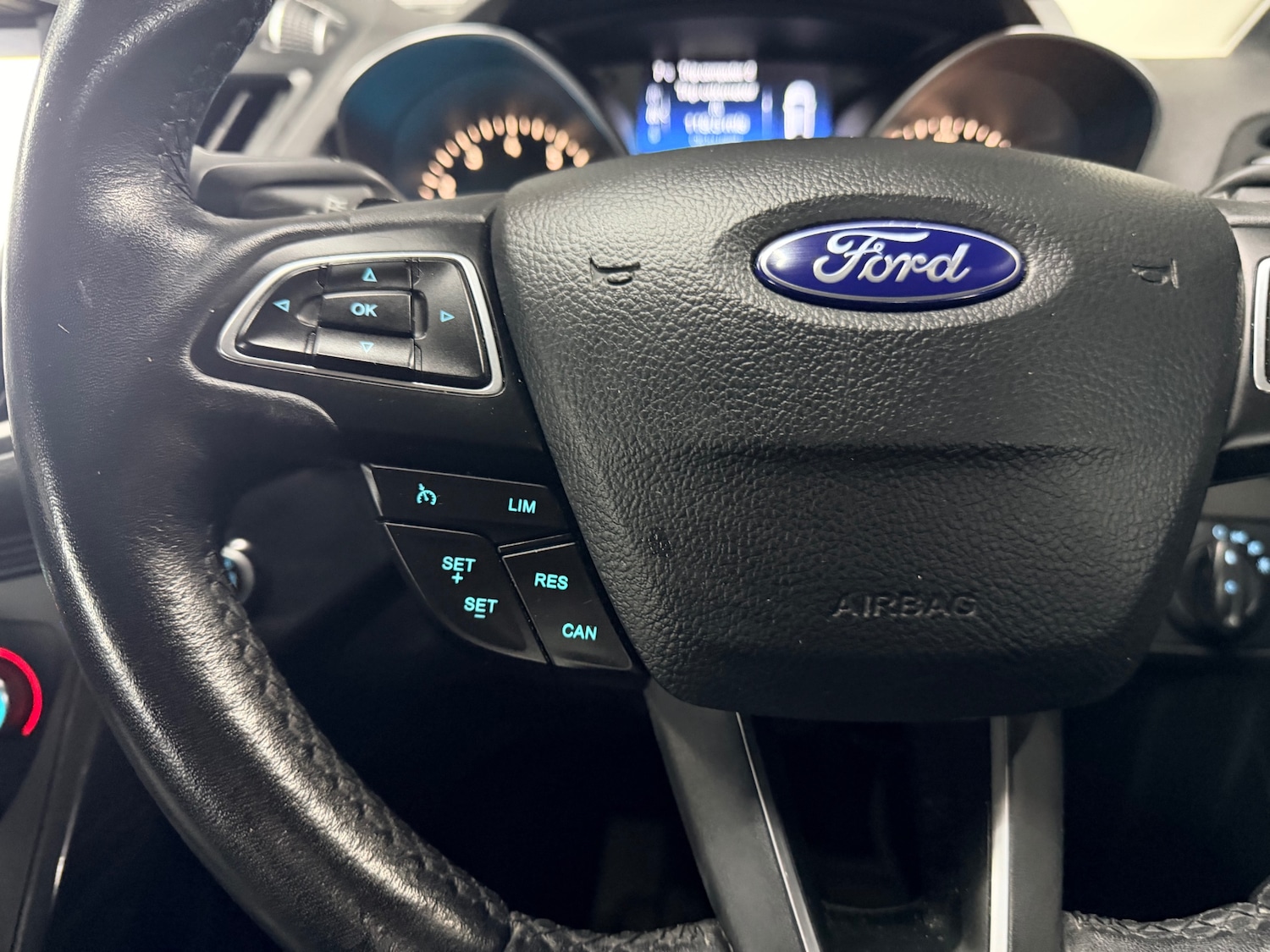 Used Ford Kuga 2016 for sale - 77011975: Photo 21