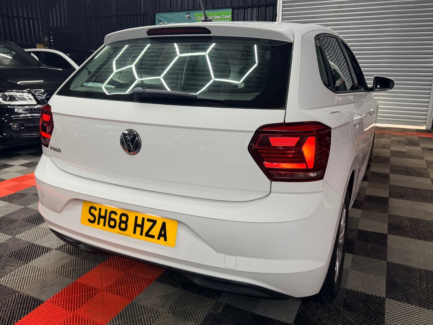 Used Volkswagen Polo 2018 for sale - 77758717: Photo 9