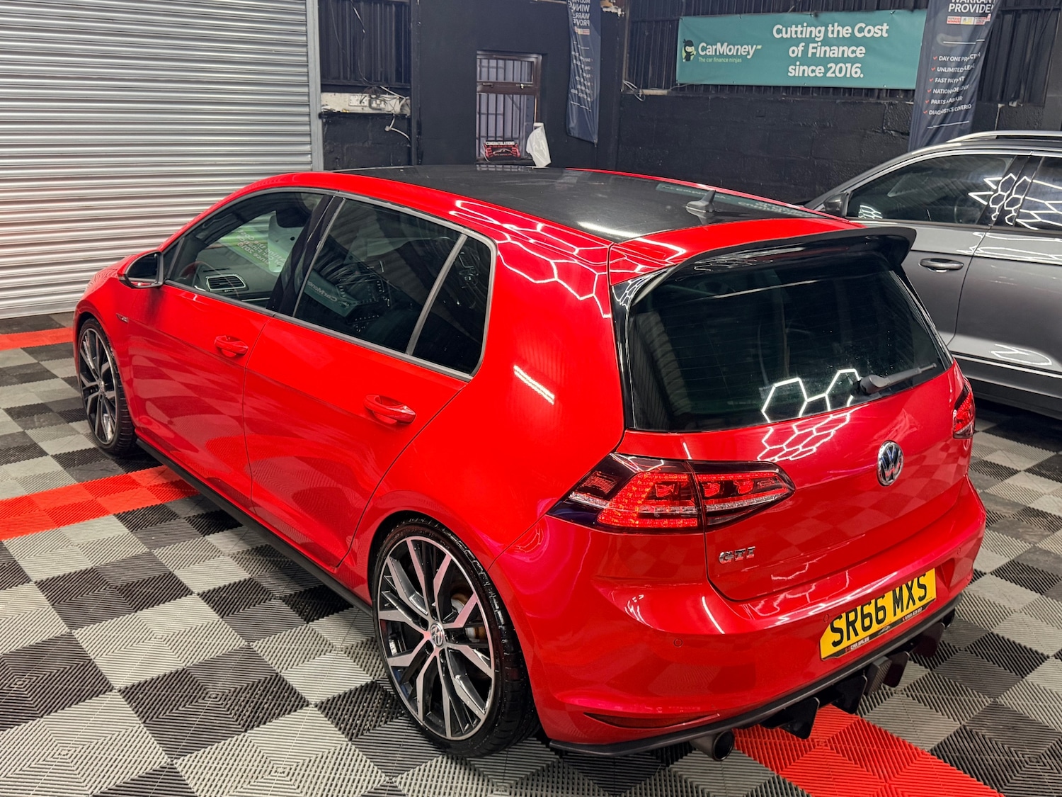 Used Volkswagen Golf 2016 for sale - 77125871: Photo 11