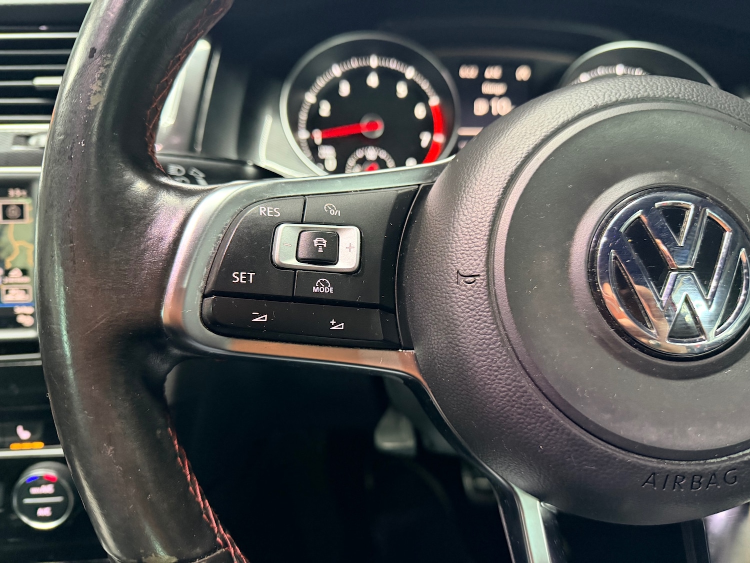 Used Volkswagen Golf 2016 for sale - 77125871: Photo 29