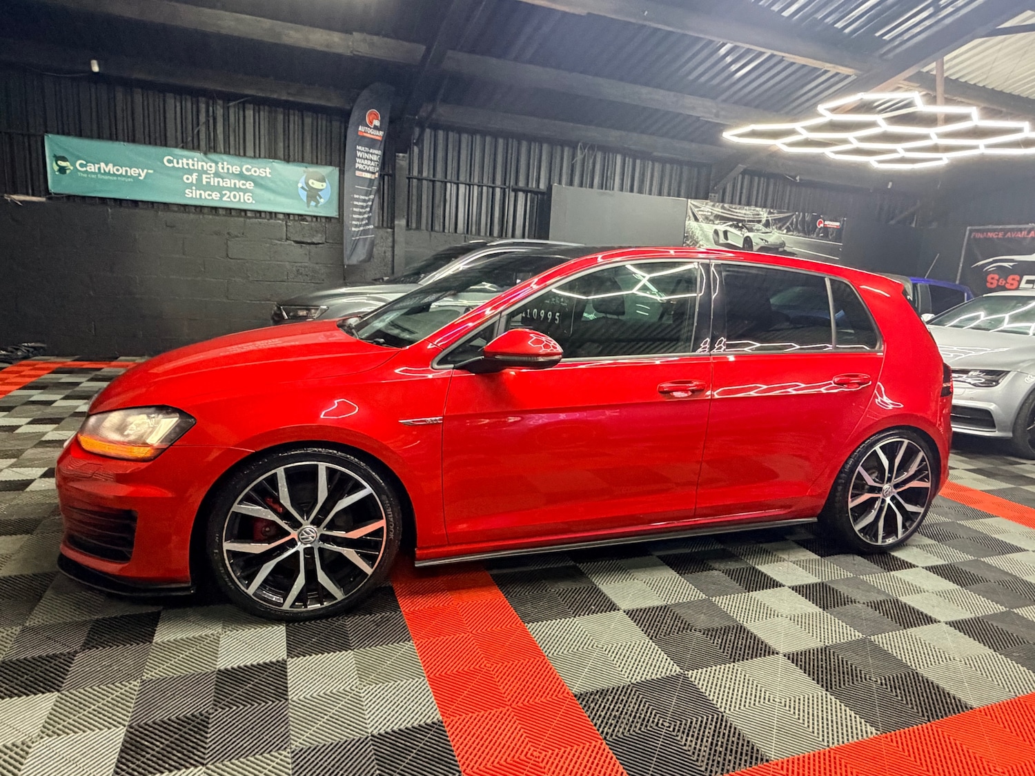 Used Volkswagen Golf 2016 for sale - 77125871: Photo 6