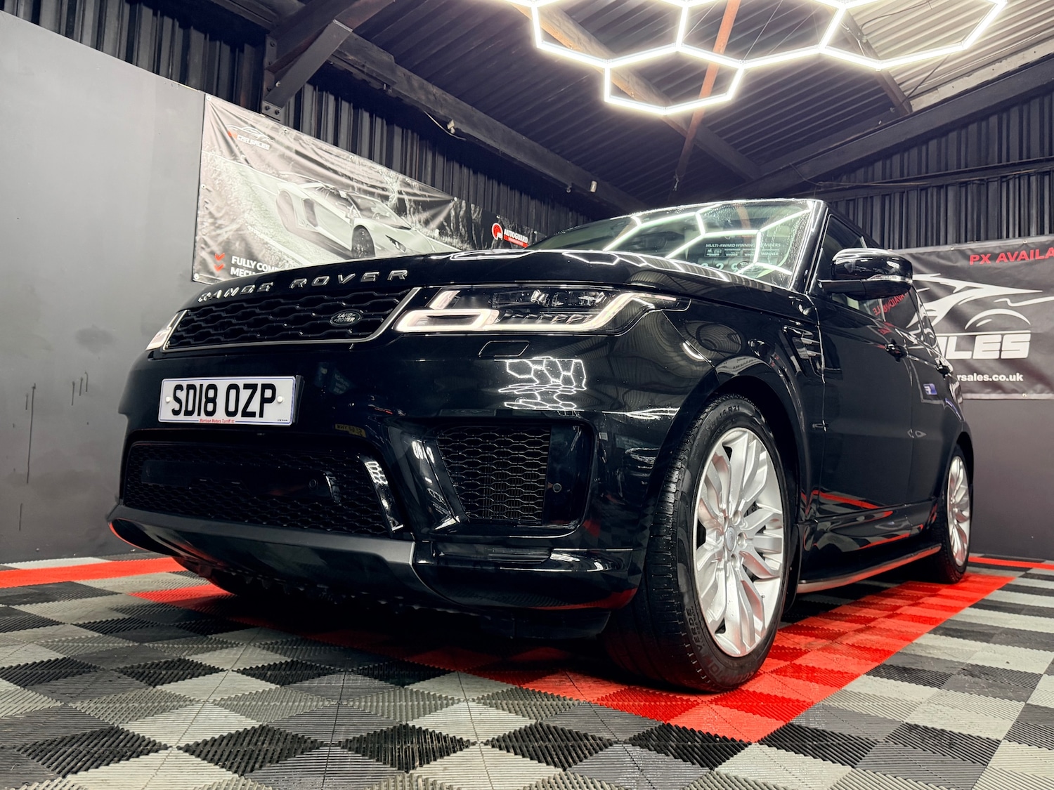 Used Land Rover Range Rover Sport 2018 for sale - 76796645: Photo 11