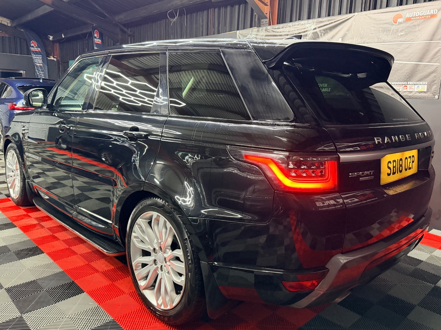 Used Land Rover Range Rover Sport 2018 for sale - 76796645: Photo 21