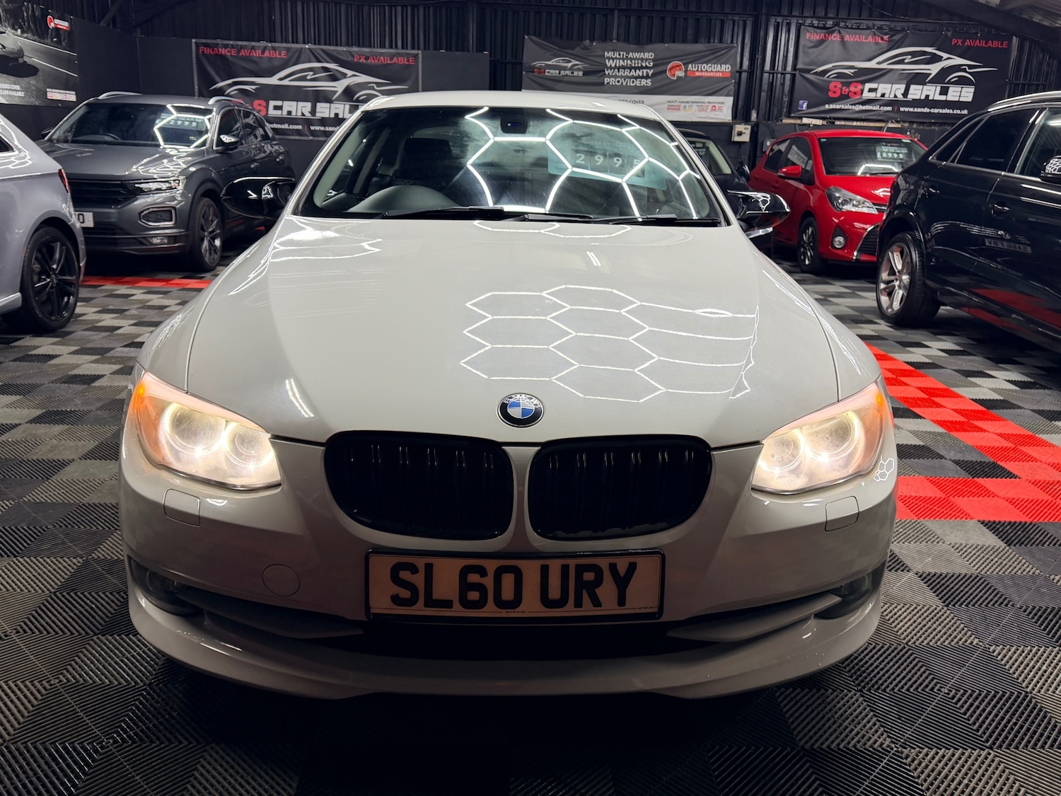 Used BMW 3 Series 2010 for sale - 77236832: Photo 5