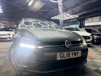 Used Volkswagen Golf 2018 for sale - 79504942: Photo