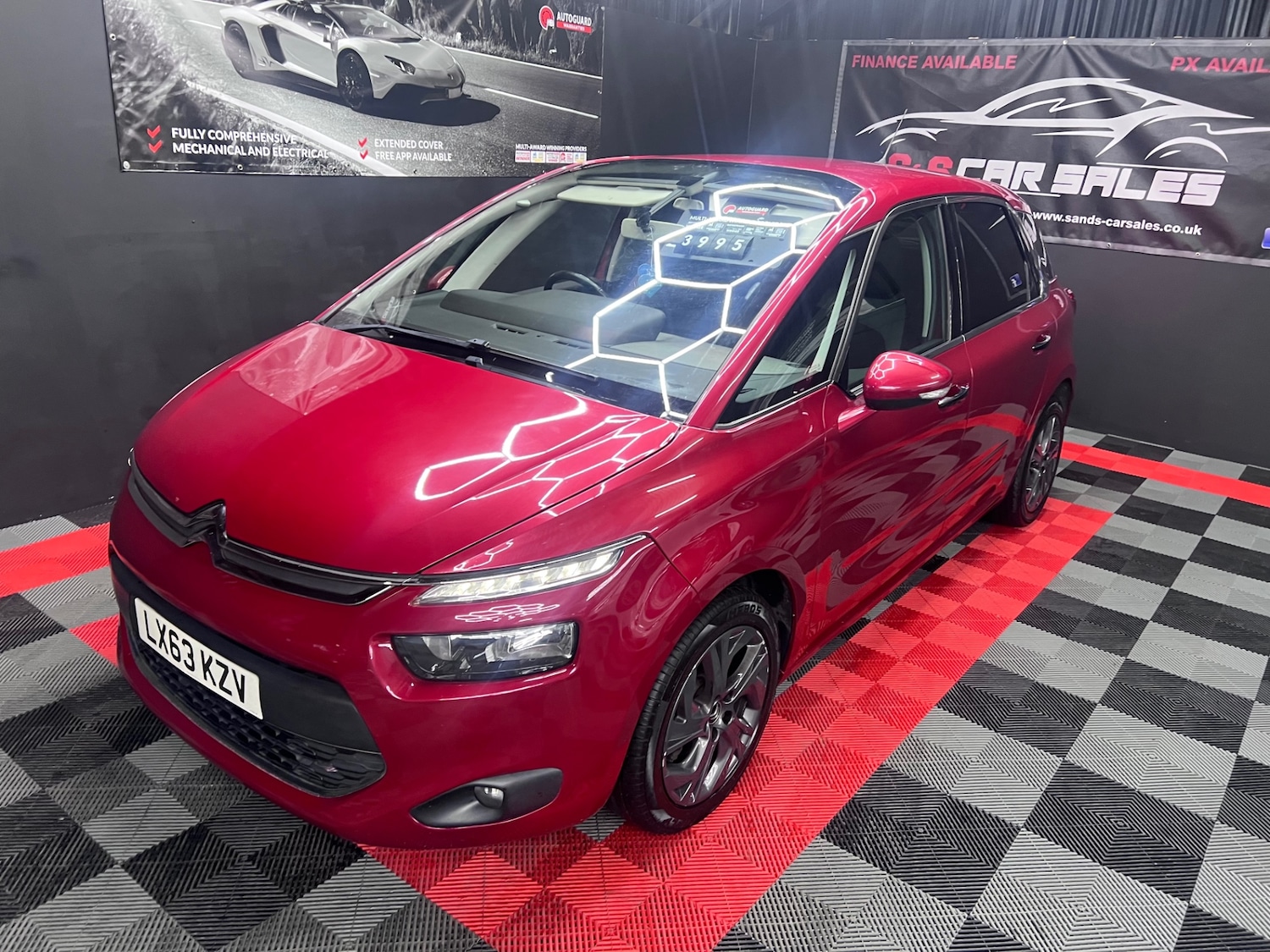 Used Citroen C4 Picasso 2013 for sale - 76392180: Photo 11