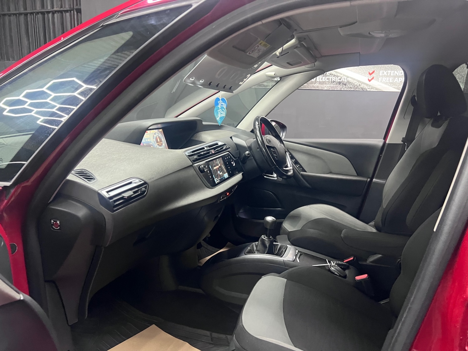 Used Citroen C4 Picasso 2013 for sale - 76392180: Photo 14