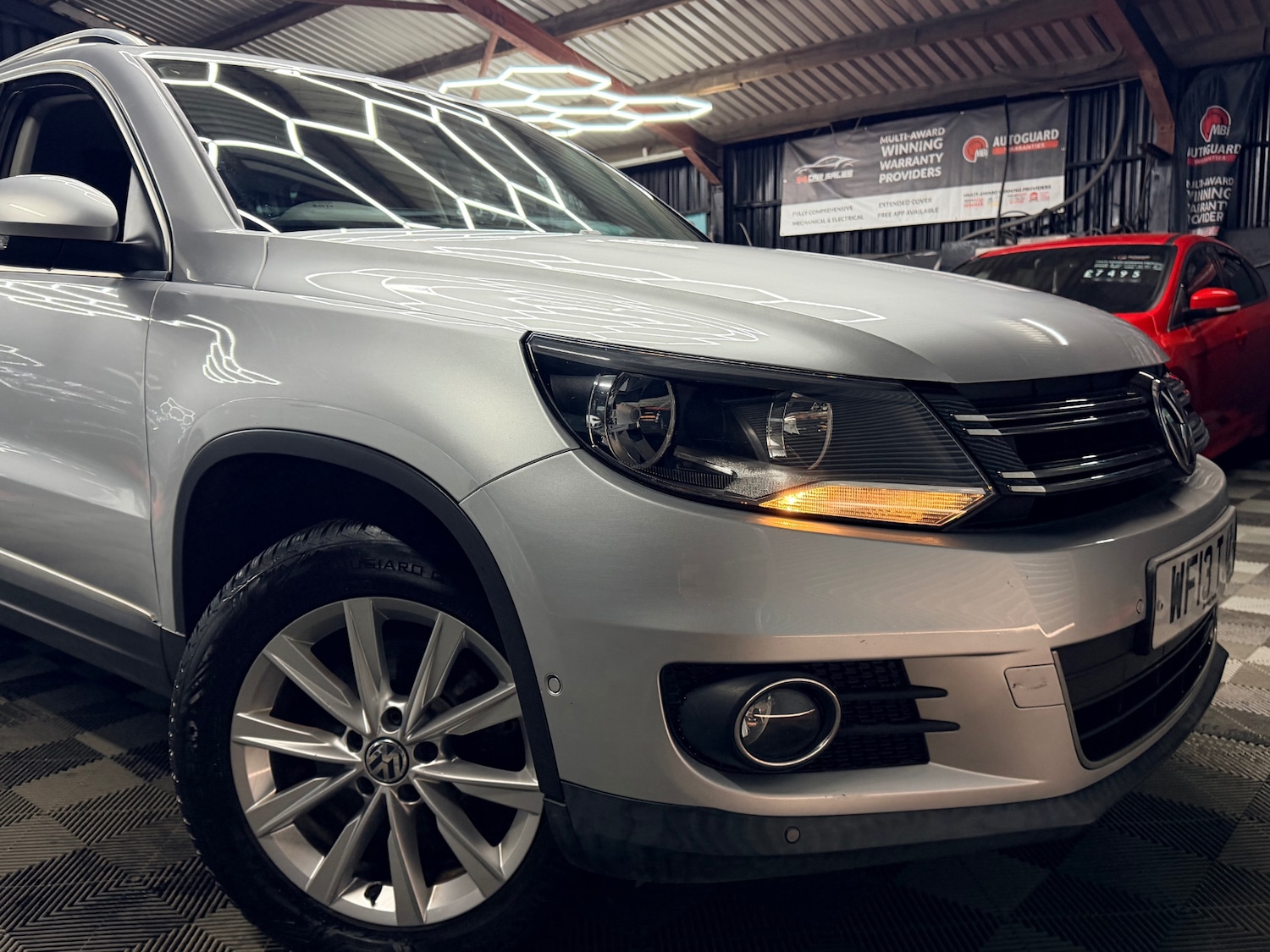 Used Volkswagen Tiguan 2013 for sale - 78144434: Photo 2