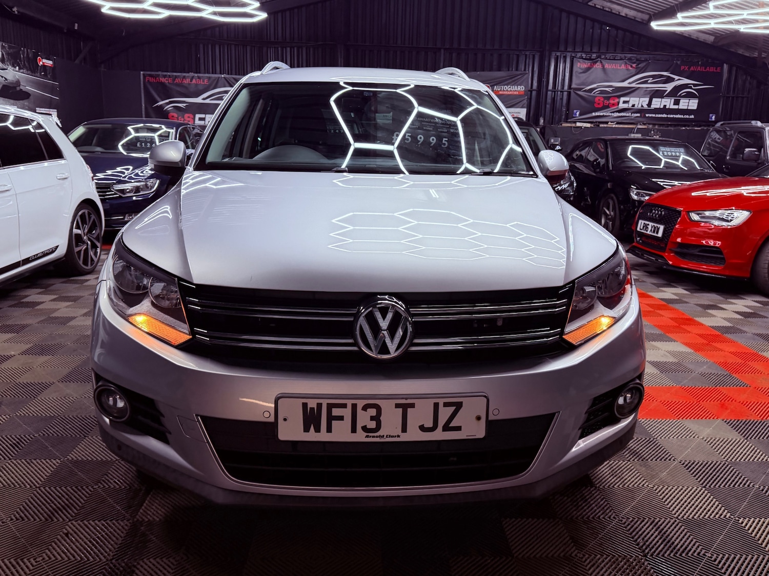 Used Volkswagen Tiguan 2013 for sale - 78144434: Photo 4