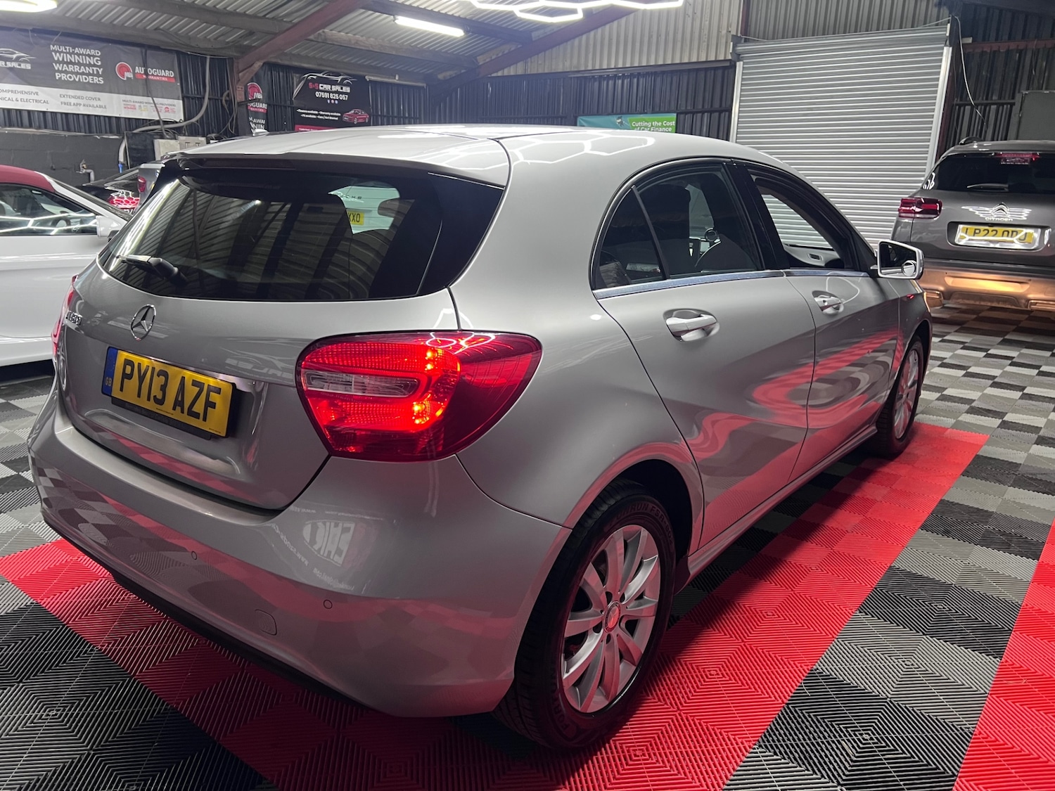 Used Mercedes-Benz A-Class 2013 for sale - 76374819: Photo 16