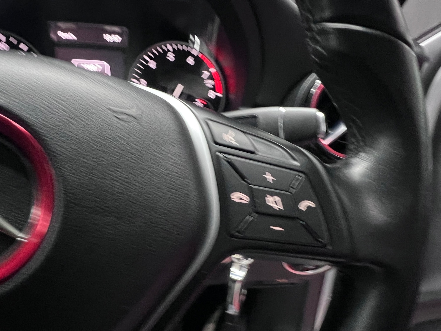 Used Mercedes-Benz A-Class 2013 for sale - 76374819: Photo 20