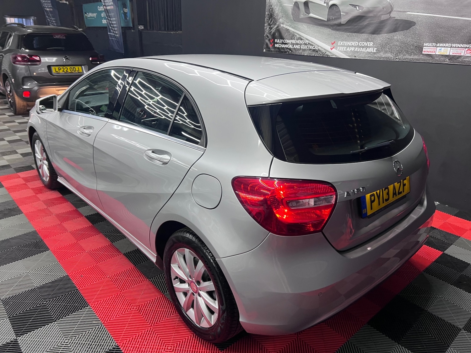 Used Mercedes-Benz A-Class 2013 for sale - 76374819: Photo 5