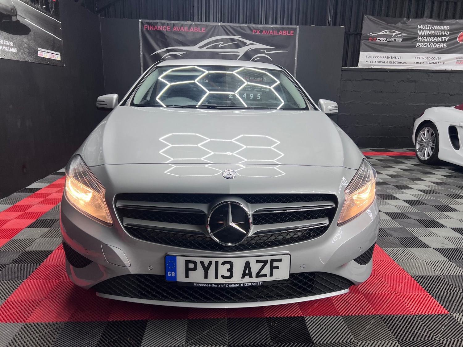 Used Mercedes-Benz A-Class 2013 for sale - 76374819: Photo 8