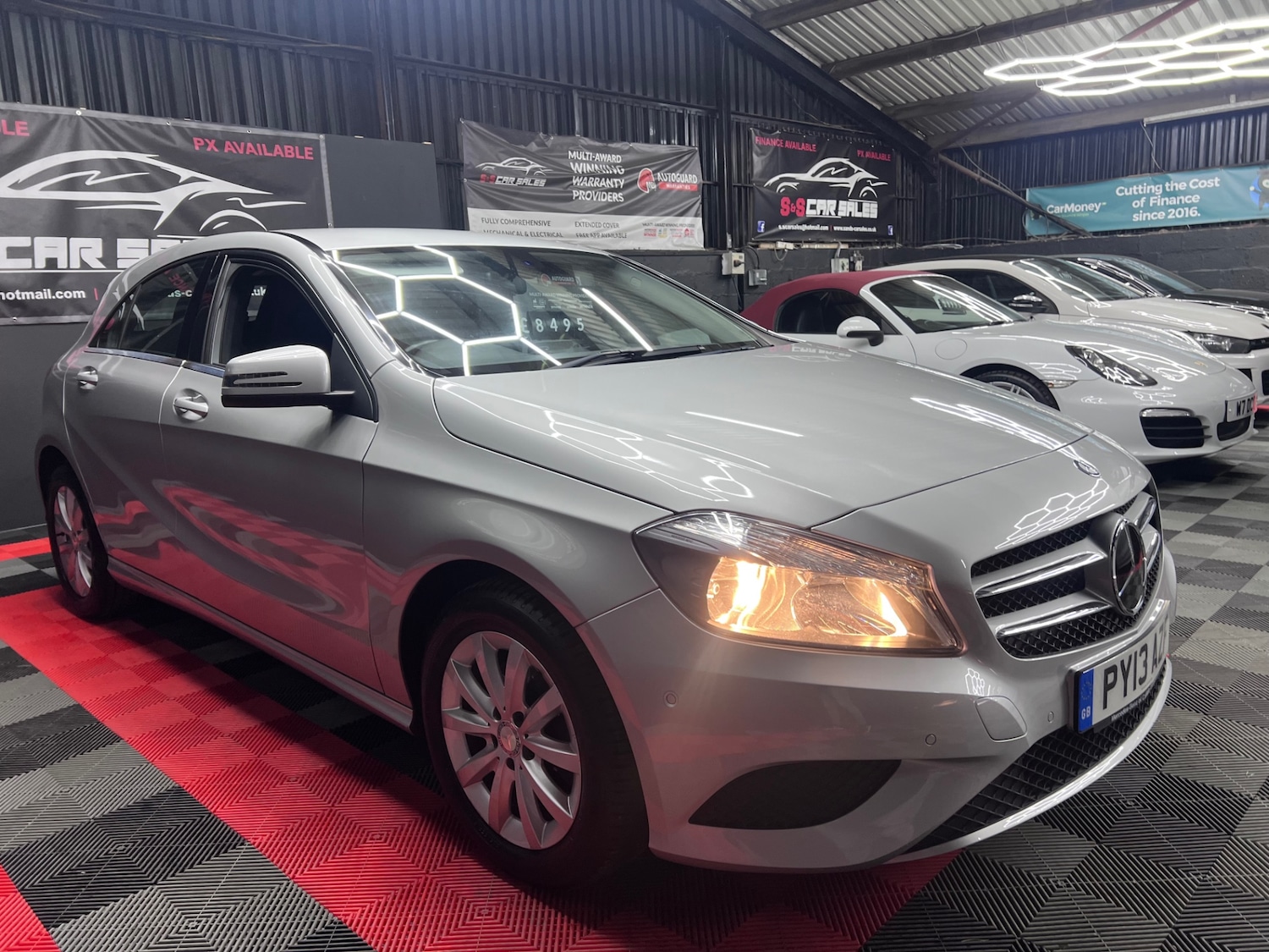 Used Mercedes-Benz A-Class 2013 for sale - 76374819: Photo 9