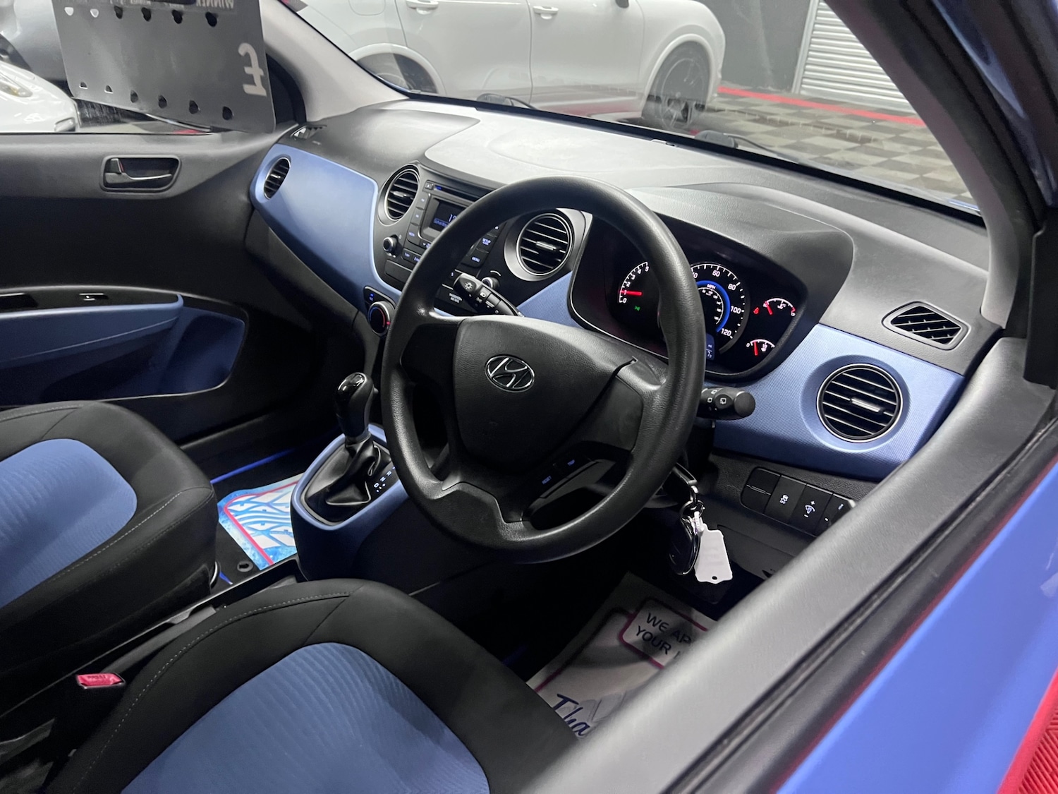 Used Hyundai i10 2016 for sale - 76374420: Photo 12
