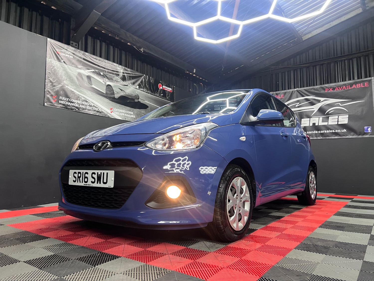Used Hyundai i10 2016 for sale - 76374420: Photo 8