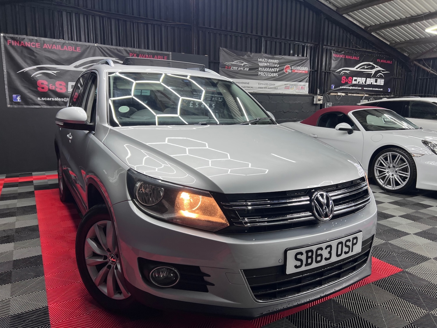 Used Volkswagen Tiguan 2013 for sale - 76206156: Photo 1