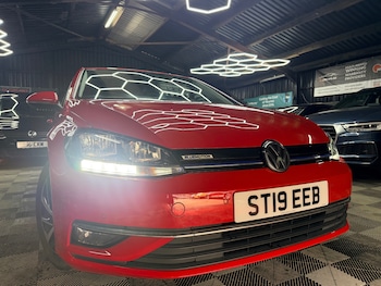 Used Volkswagen Golf 2019 for sale - 78882242: Photo