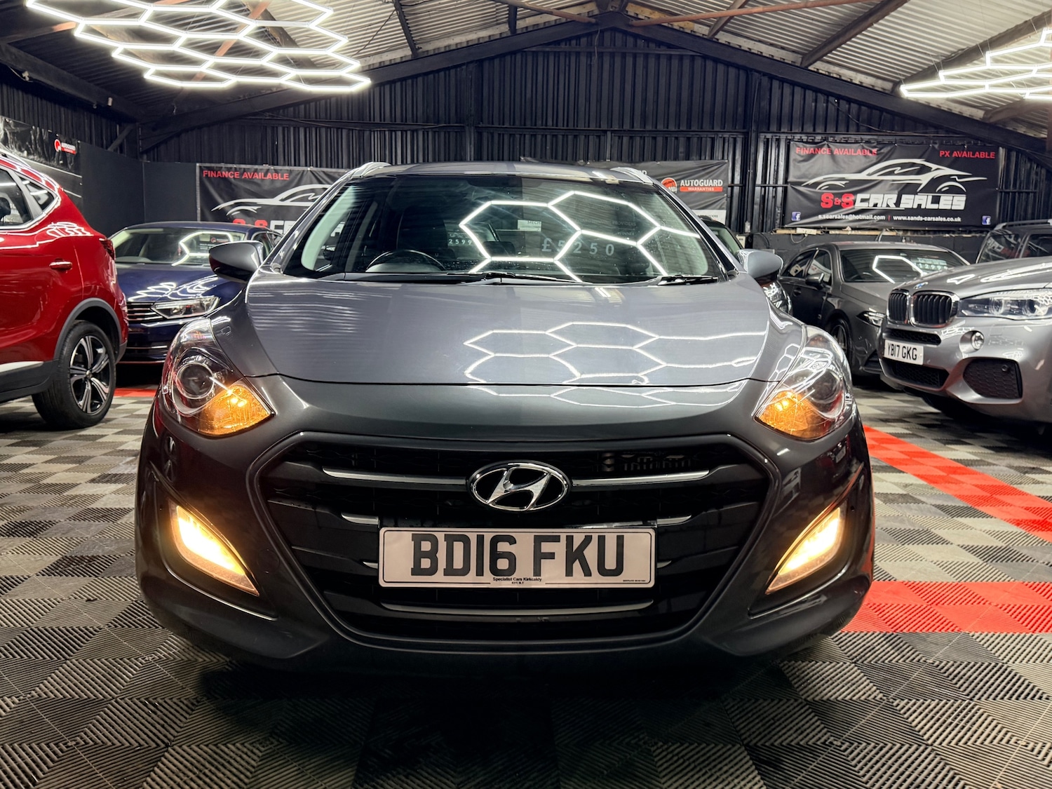 Used Hyundai i30 2016 for sale - 77848129: Photo 8
