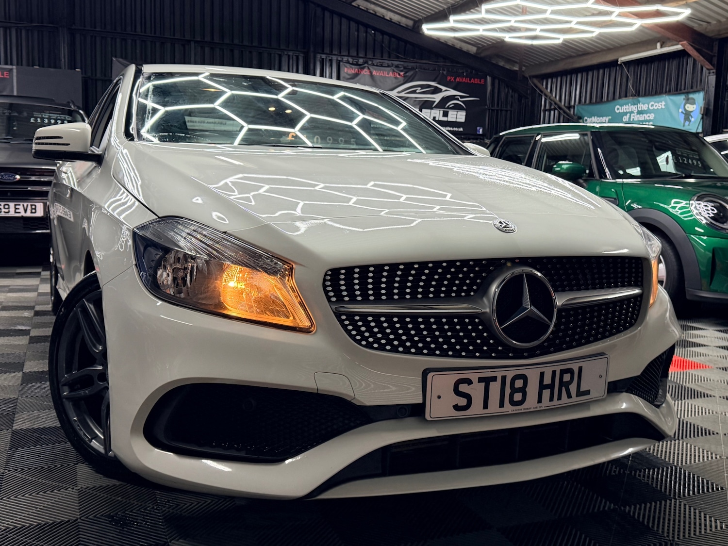 Used Mercedes-Benz A-Class 2018 for sale - 76905485: Photo 1