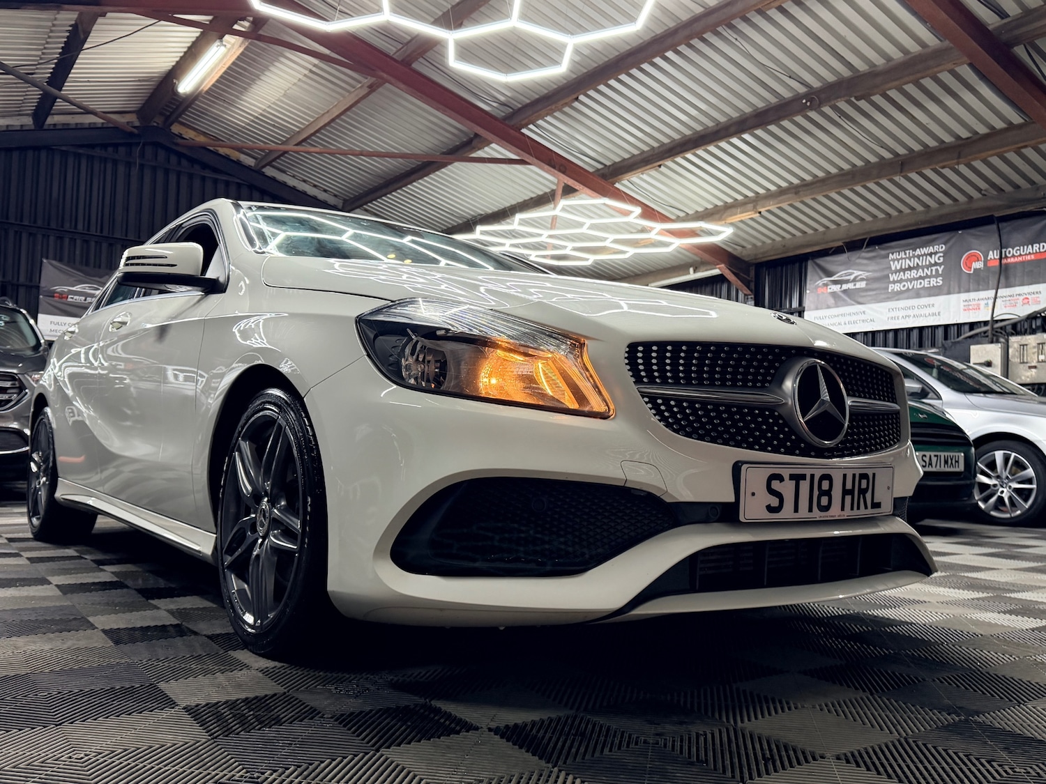 Used Mercedes-Benz A-Class 2018 for sale - 76905485: Photo 5