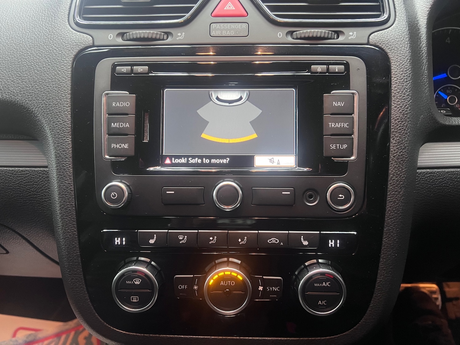 Used Volkswagen Scirocco 2013 for sale - 76236902: Photo 13