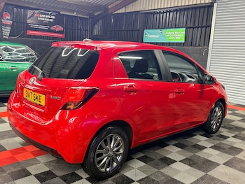 Used Toyota Yaris 2017 for sale - 77012043: Photo