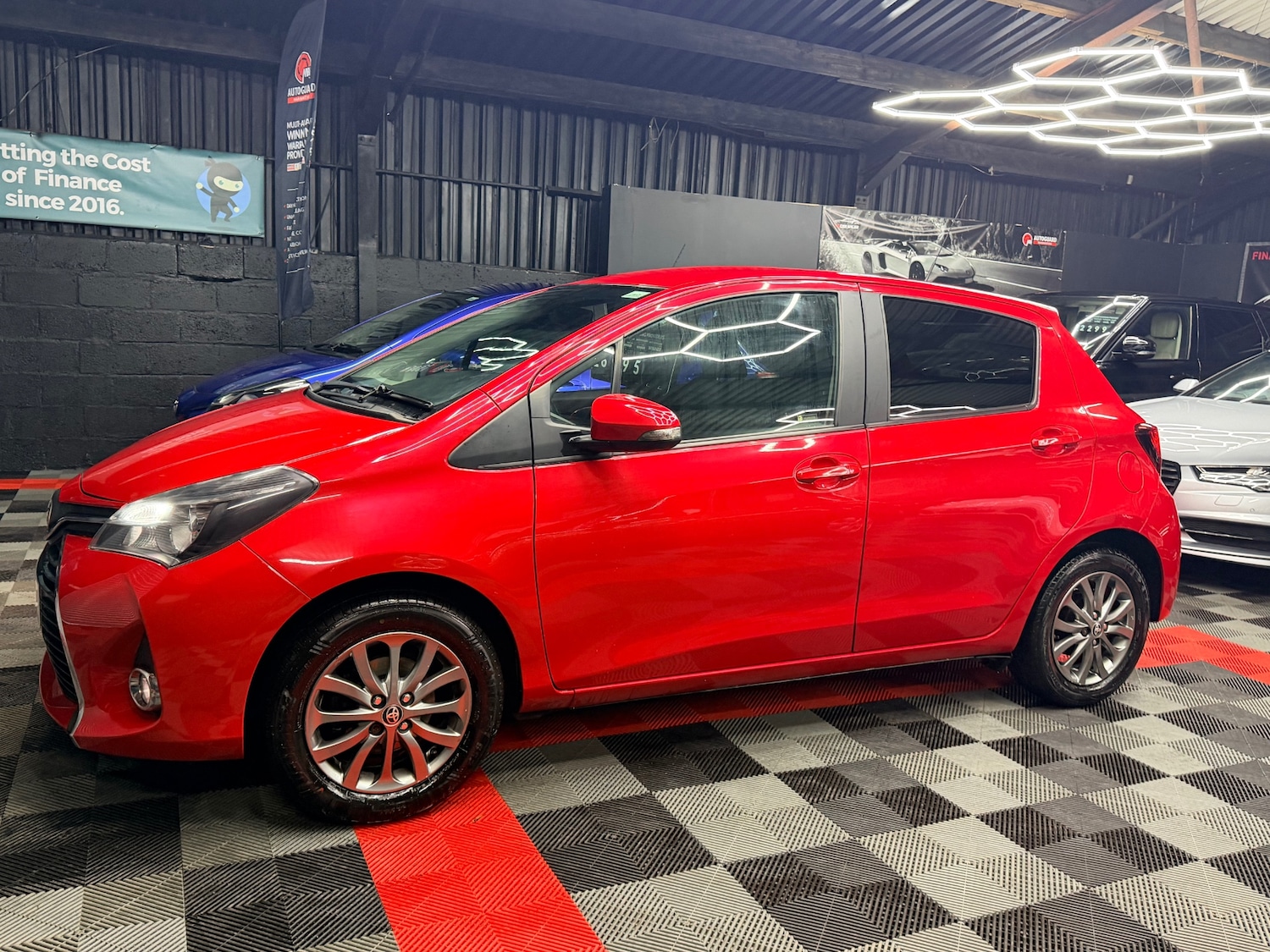 Used Toyota Yaris 2017 for sale - 77012043: Photo 8