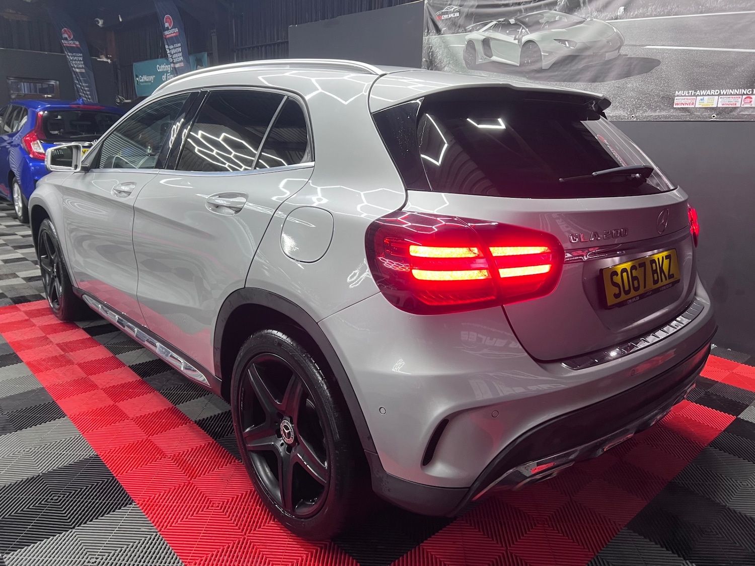 Used Mercedes-Benz GLA 2017 for sale - 76553763: Photo 4